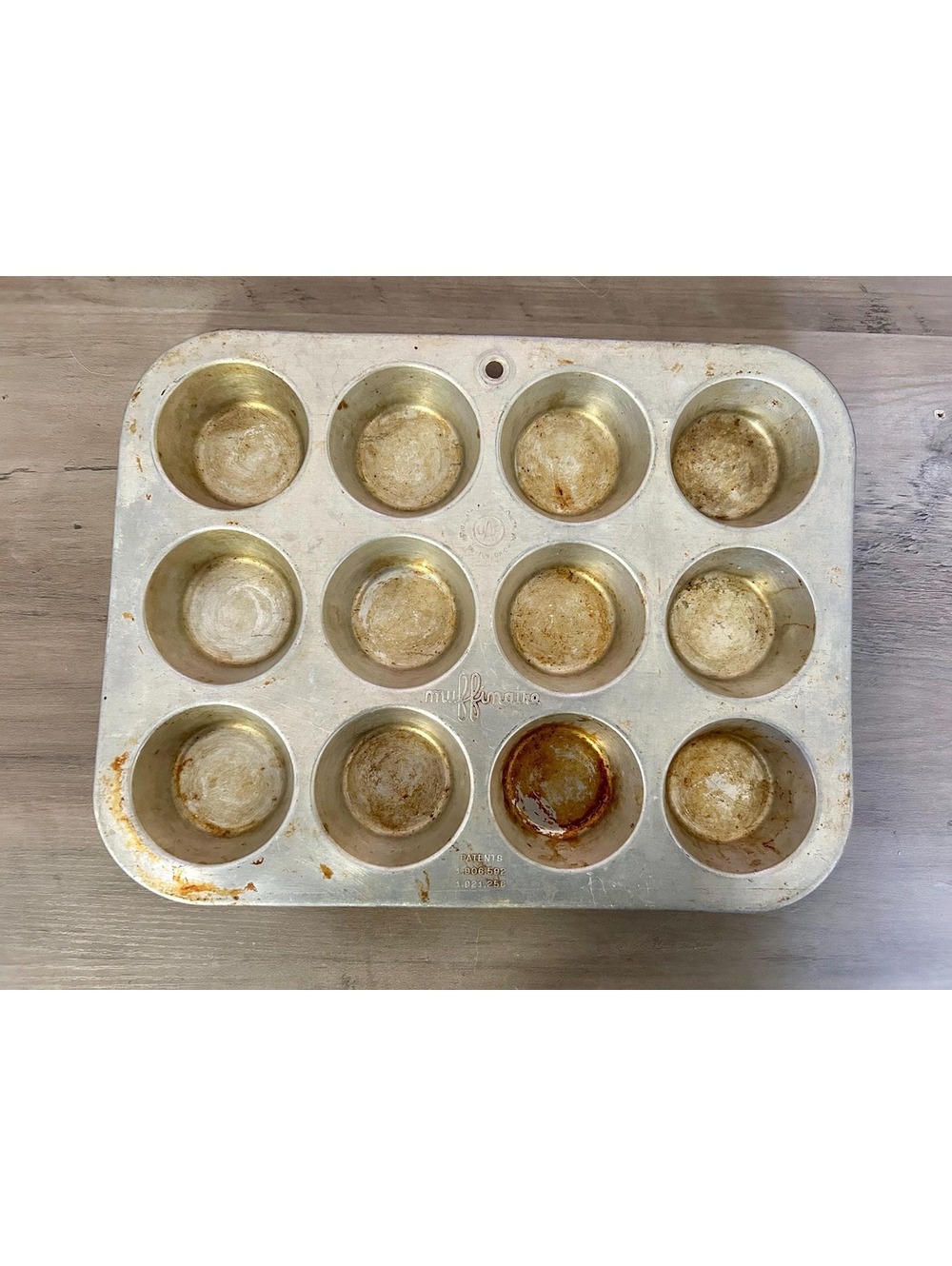 Vintage 1940s 12-Cup Muffinaire Aluminum Muffin Pan United Aircraft Products
